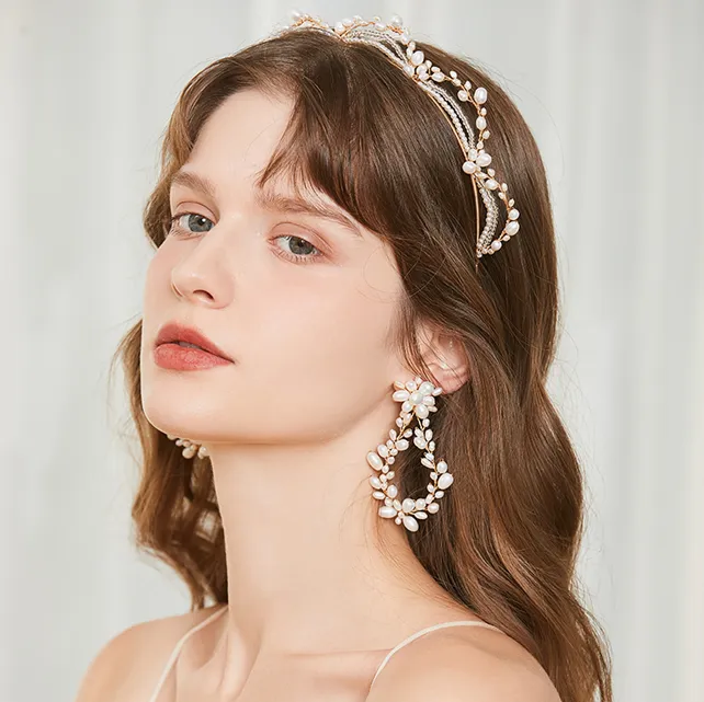 Bridget Freshwater pearl earrings