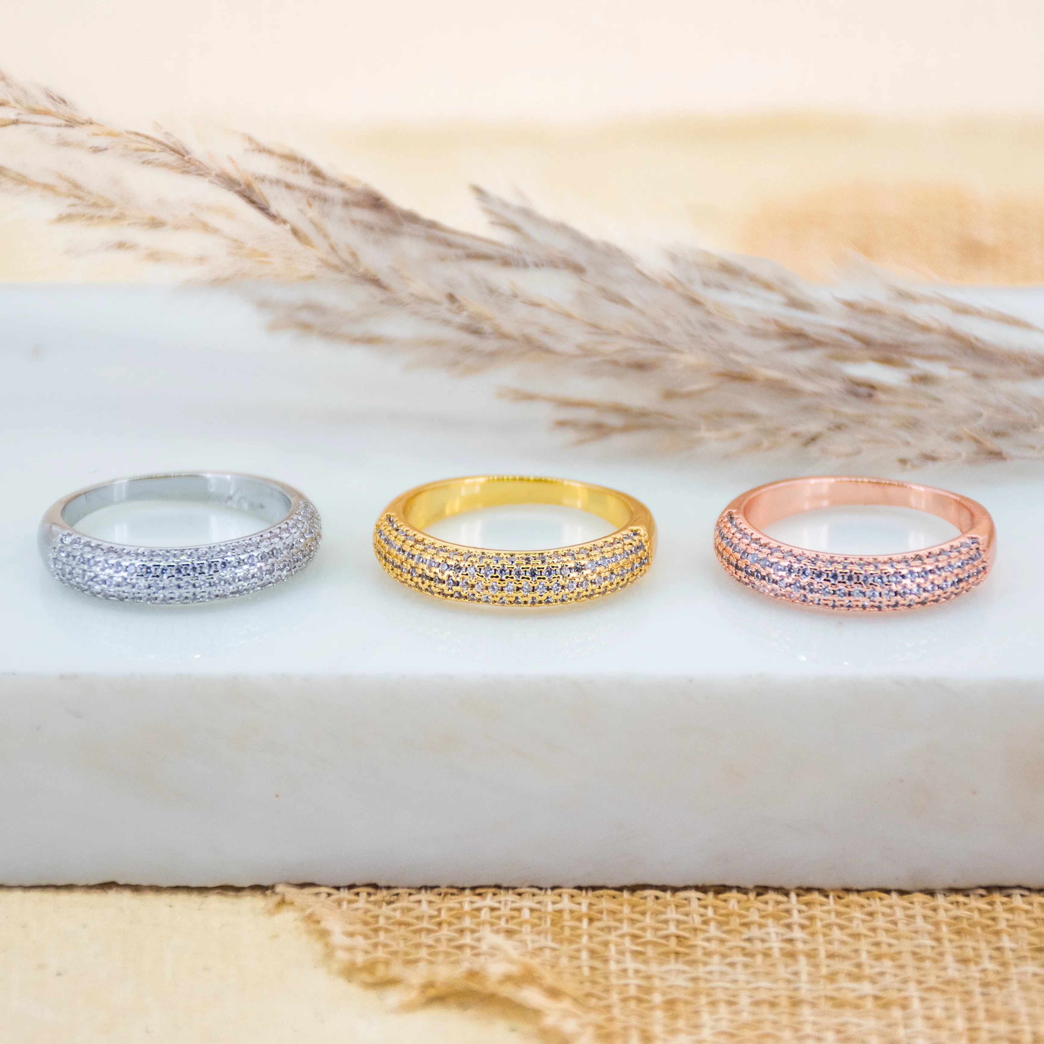 Stellar Triad Ring